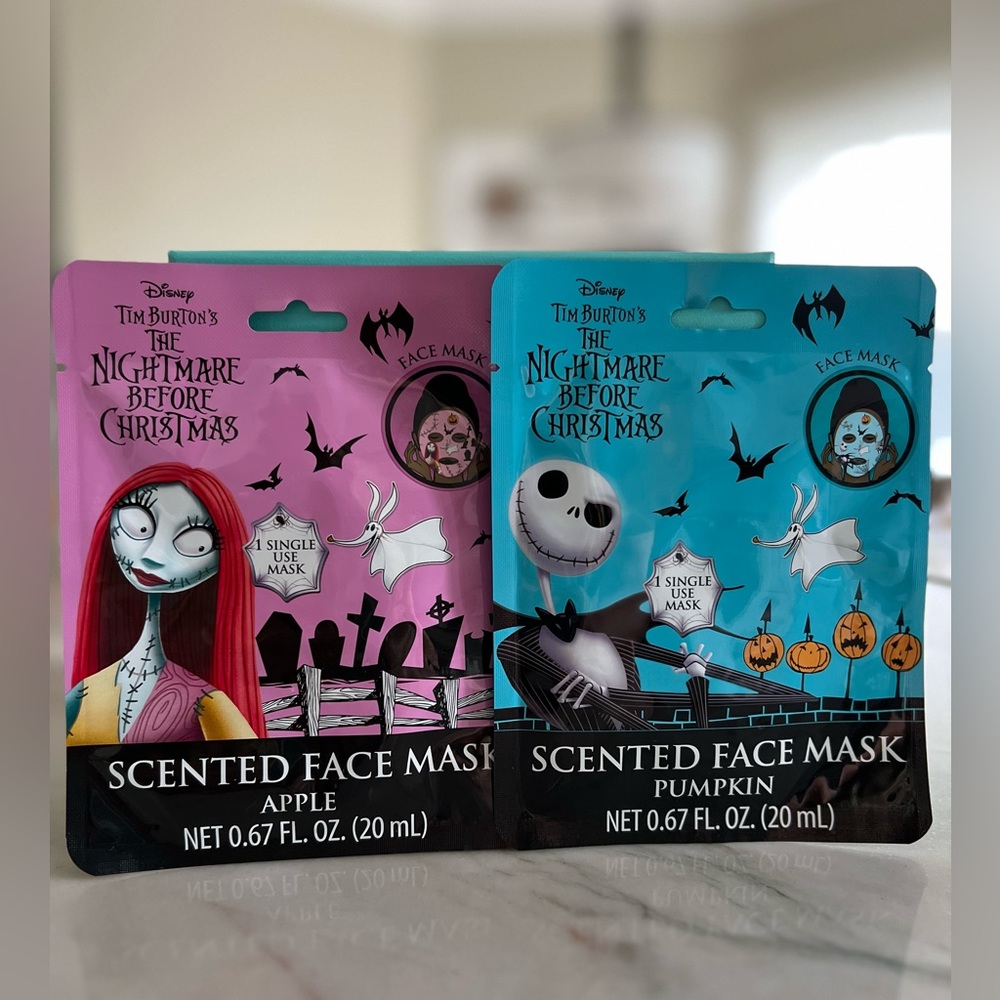 The Nightmare Before Christmas Scented Face Mask NWOT